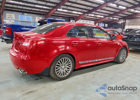 2012 Suzuki Kizashi Sport Gts z USA, uszkodzony, nr VIN JS2RF9A61C6100158